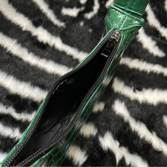Green Croc Baguette Bag - Picture 3 of 3